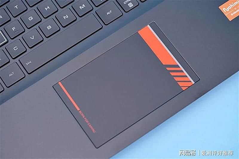 RTX3060满血版游戏笔记本电脑雷神ZERO值得入手吗?拆机测评告诉你