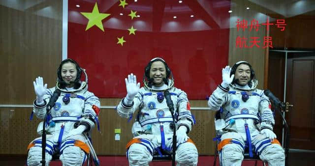 最美航天员王亚平两次登上太空,为什么41岁了看上去还像20岁?