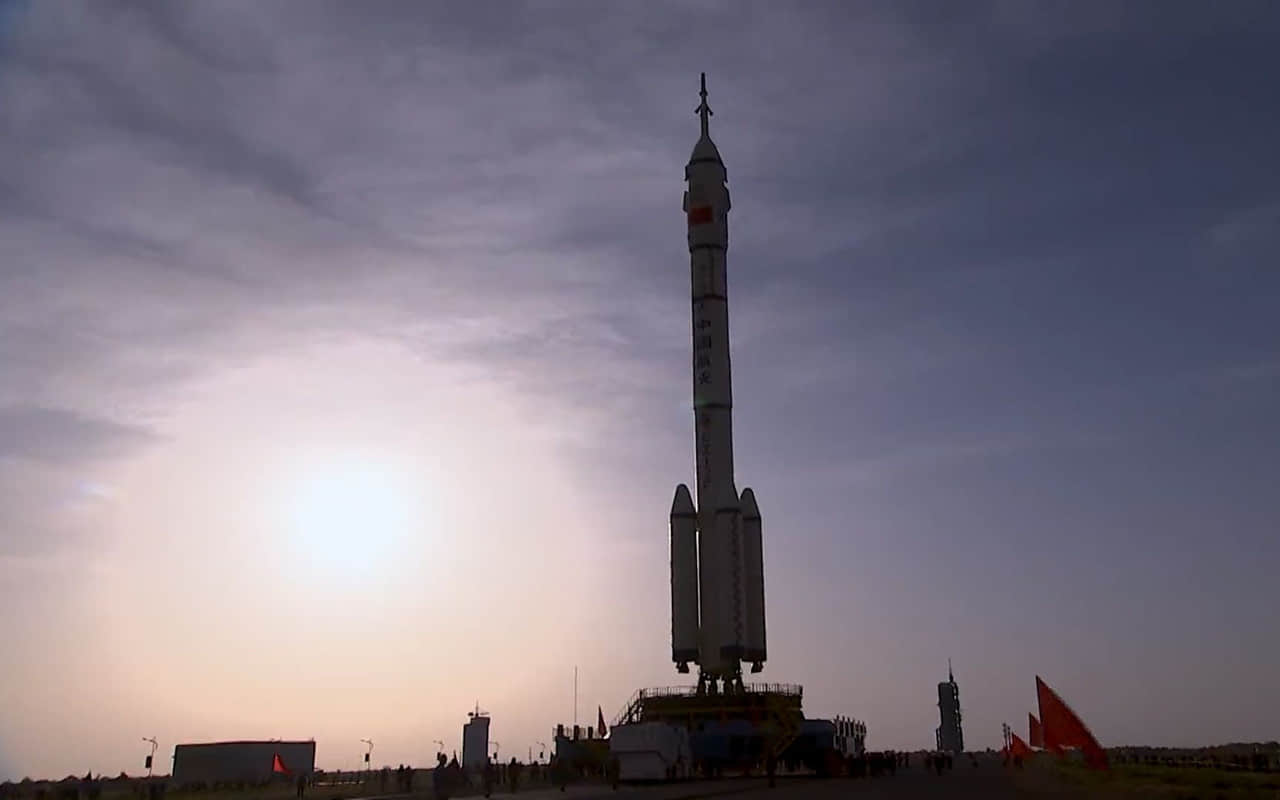 相差300吨，中国空间站与国际空间站对比，天宫空间站有何优势？