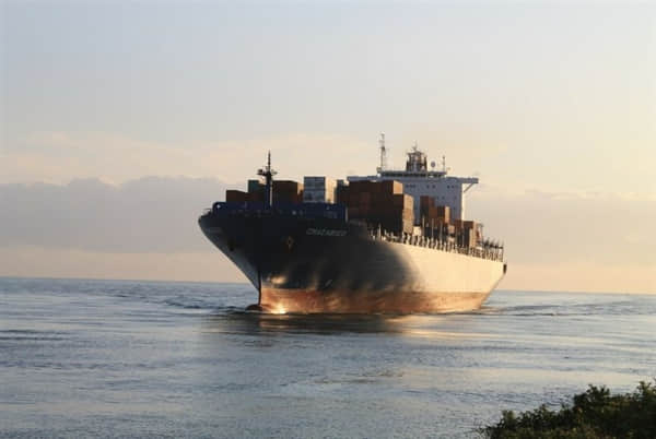 特斯拉上海工厂包10艘货轮出口 是美国5倍