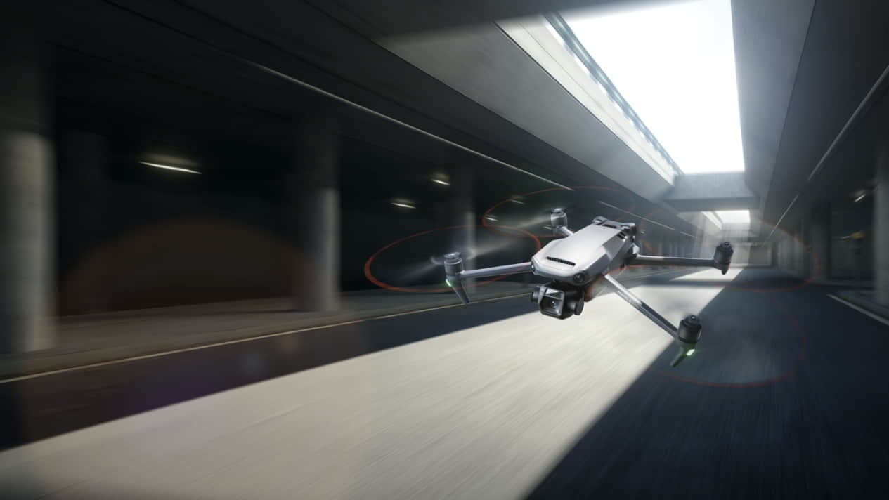 大疆发布DJI Mavic3系列无人机:13888元起,哈苏双摄