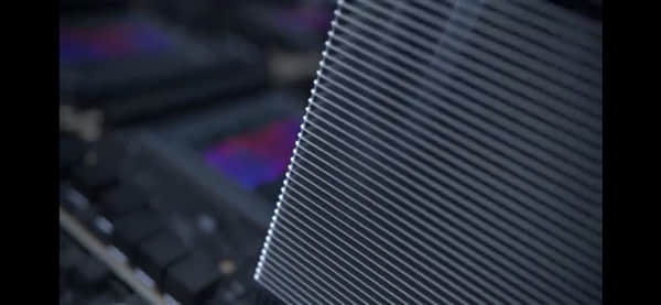 AMD发布Instinct MI250/MI250X加速卡:6nm双芯、560W功耗
