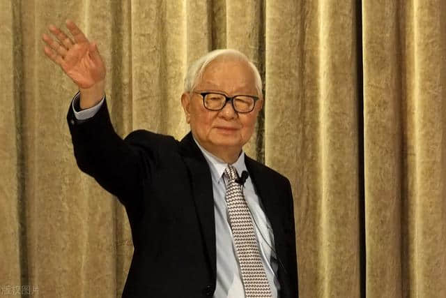 摊牌了?台积电张忠谋就芯片再次表态,结果很明显了