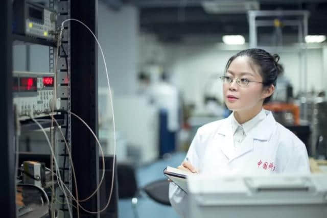中科大团队突破宇宙天文学界限,研发超灵敏量子精密测量技术