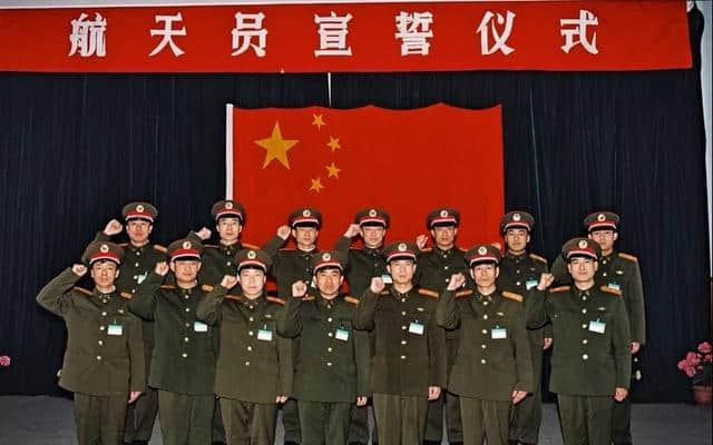 景海鹏成为我国第四任航天员大队大队长