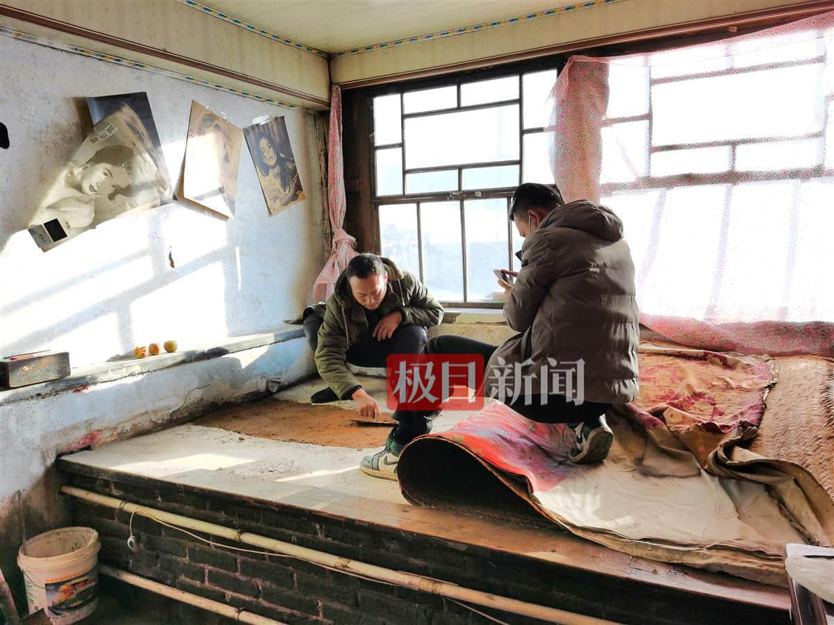 探访“土味顶流”张同学:一天接待访客65人,村民希望能沾光