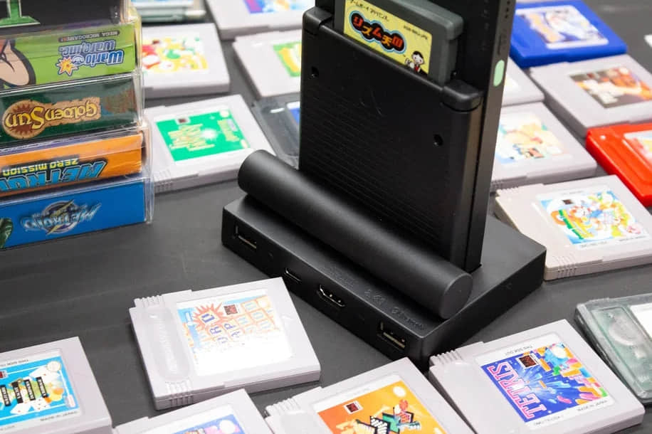 插卡式复古掌机Analogue Pocket评测:GBA SP的超进化版
