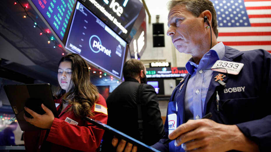 美股周二：微软跌3.2%，阿里逆势涨3.5%