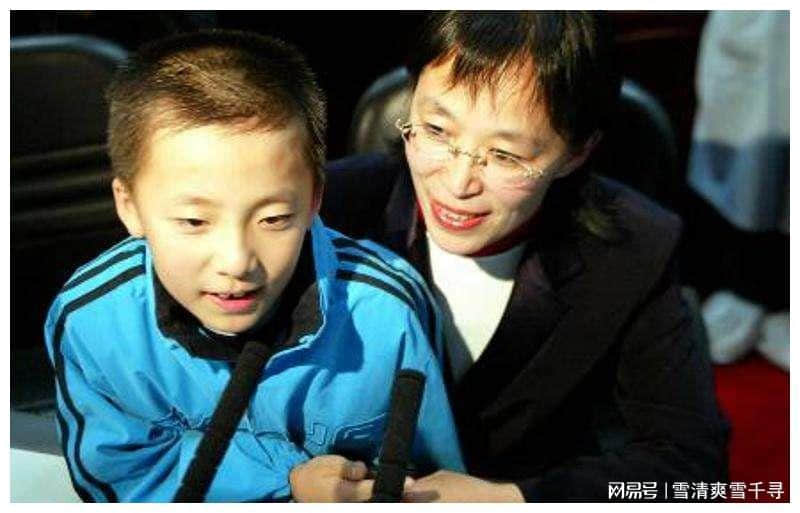 聂海胜爱妻，美丽雍容，参与重要航天工作！与丈夫一起为国出力