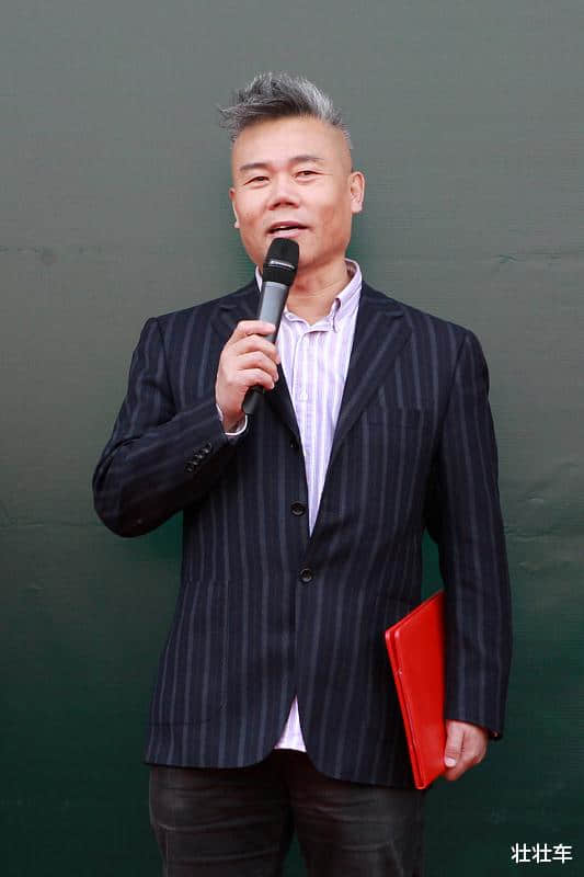 夏博士：有几位华人科学家像倪光南，拋开高薪，全自费采购设备投入到国家