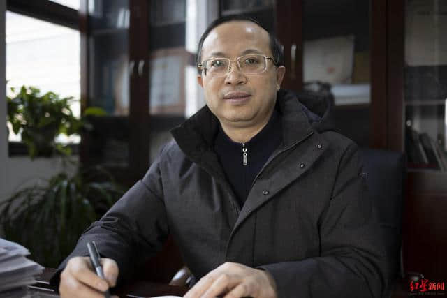 我们的当打之年丨从大学院长到公司董事长,陈维荣:今年氢燃料电池将有更大突破