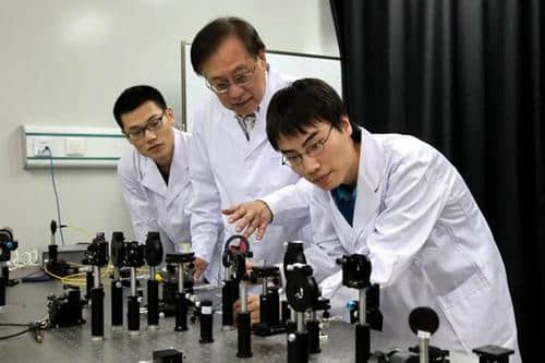 美国舍不得放走的天才,图灵奖唯一华人学者,58岁卖房回国