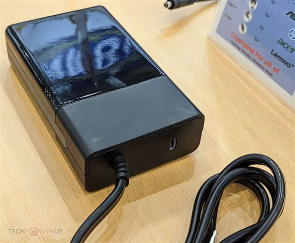 氮化镓充电器冲到340W！体积蚌埠住了