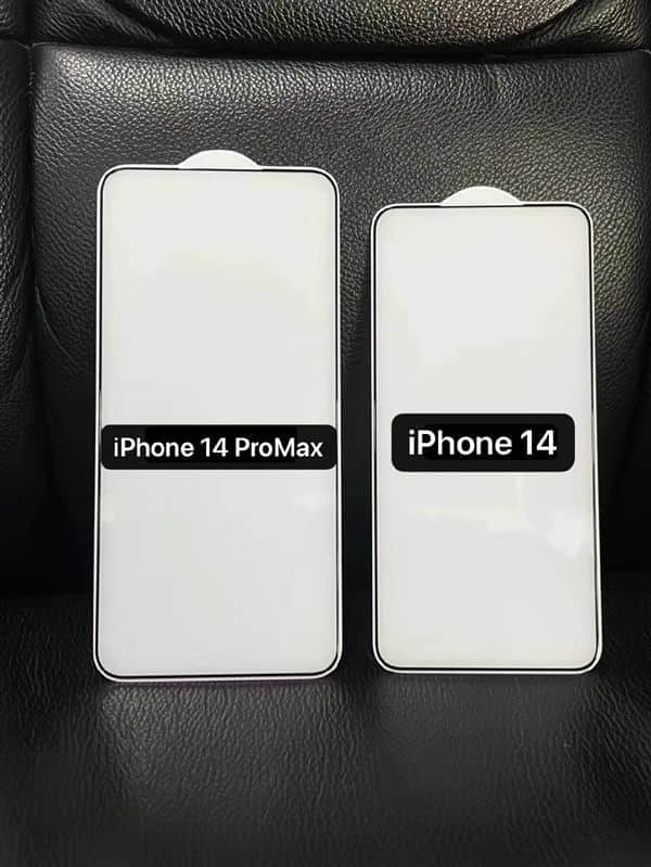 刘海真没了？iPhone 14系列贴膜遭曝光：屏幕顶部有大改动