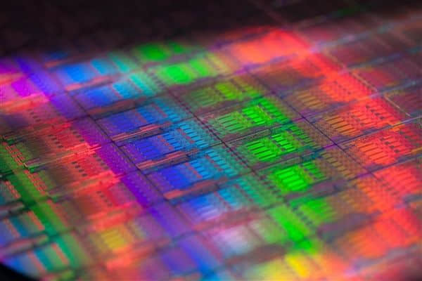 Intel 7nm工艺即将试产 胶水多核彻底再见