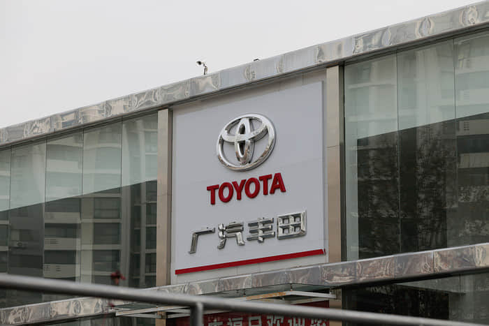 丰田紧急召回11万辆汽车：涉及普锐斯等39款车型