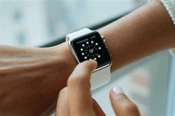 苹果封杀第三方心率检测应用：Apple Watch被指垄断市场
