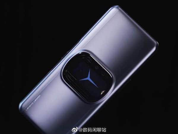 第一款无挖孔骁龙8旗舰拯救者Y90曝光