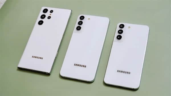 首款四边等宽骁龙8旗舰！三星Galaxy S22正式定档：2月9日发布