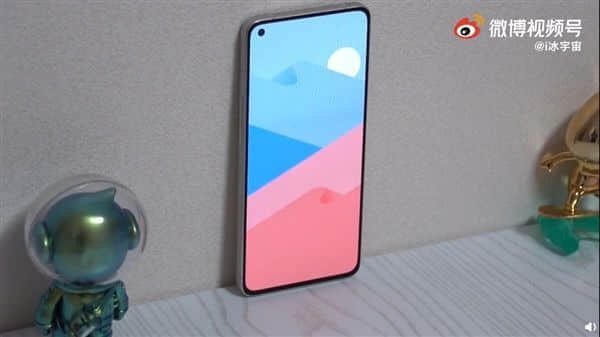 直屏颜值巅峰！OPPO Reno7 Pro边框仅1.55mm