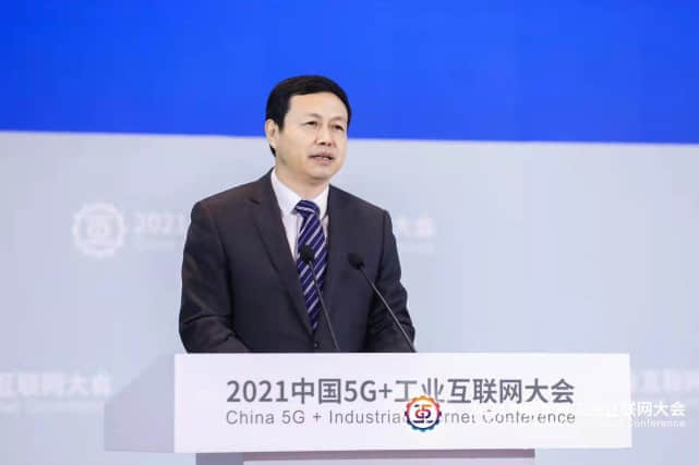 中国移动董事长杨杰：加速​数智​生产新变革，共谱百业转型新篇章