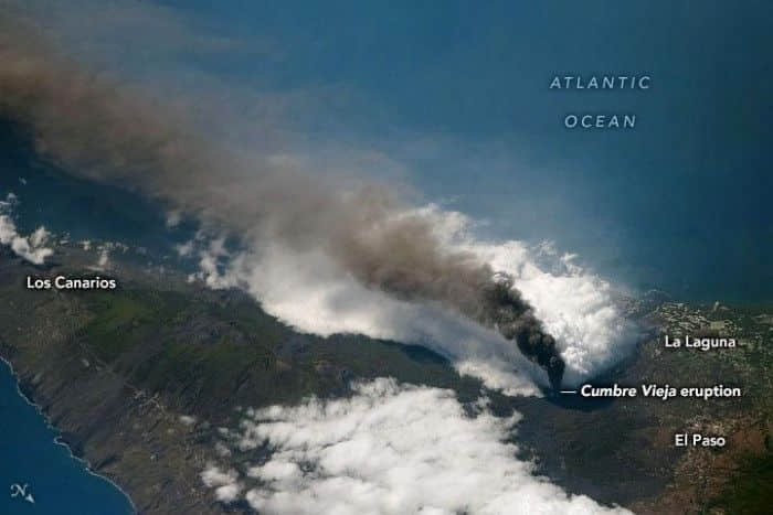 拉帕尔马的火山爆发仍继续 太空中也能看到它的影响