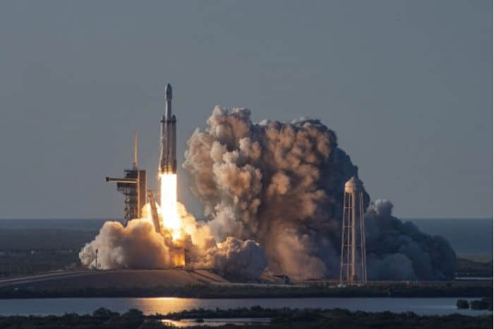 NASA选择SpaceX为其执行Europa Clipper发射任务