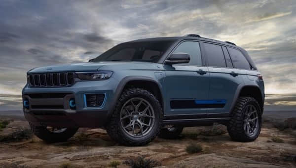 比坦克300硬核十倍！越野圈老炮儿Jeep发布多款越野概念车