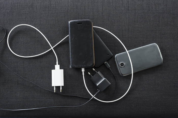 Nomad推出支持iPhone快速充电的30W USB-C充电器和耐用尼龙电缆