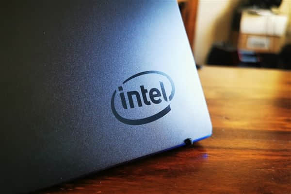 Intel 12代笔记本旗舰：6+8核心双杀苹果、AMD