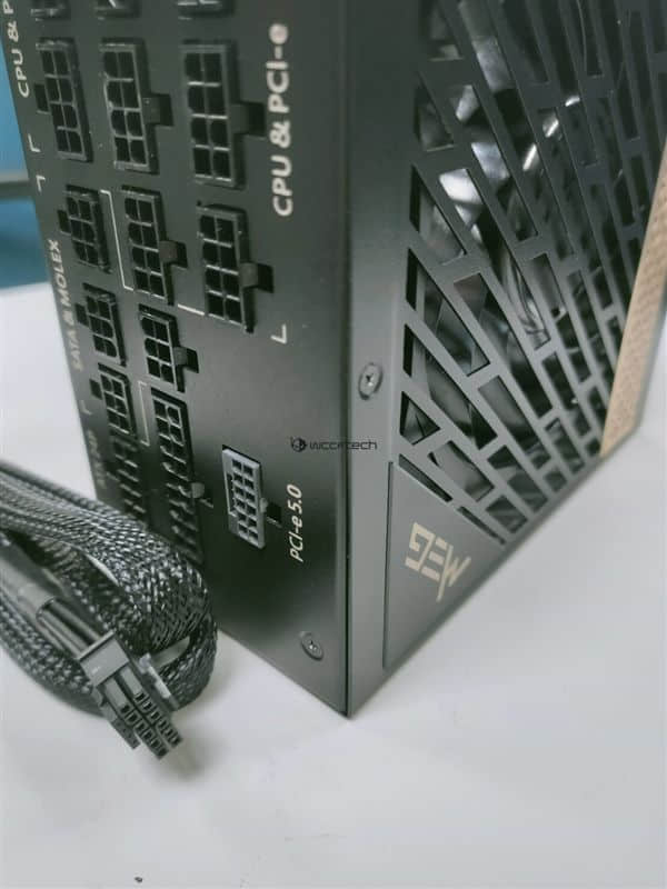 最高供电600W！PCIe 5.0显卡/电源接口高清曝光