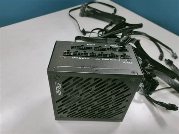 最高供电600W！PCIe 5.0显卡/电源接口高清曝光