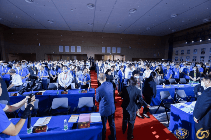 CCF 60 周年，杰出贡献奖颁给了共同成长的他们