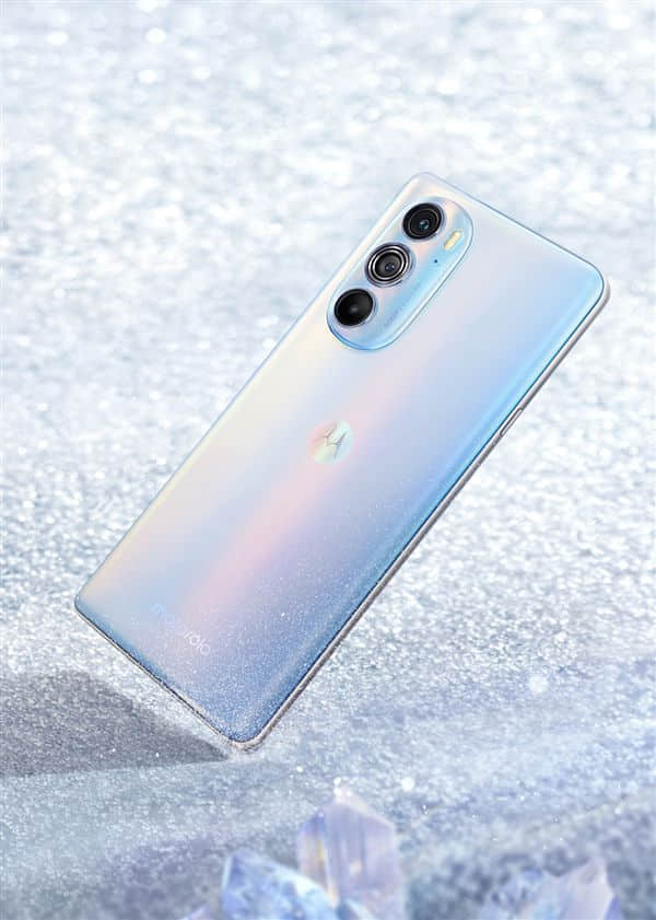 最便宜的骁龙8旗舰来了！摩托罗拉edge X30到手2899元