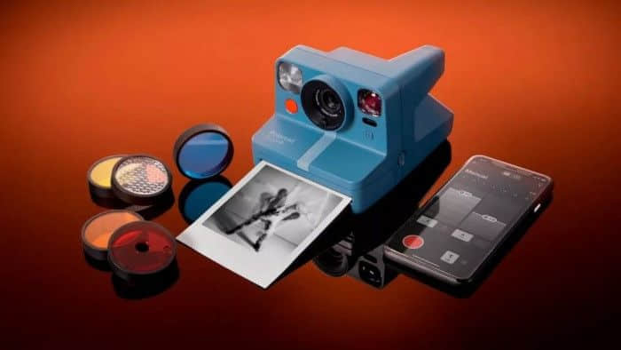 Polaroid Now+新相机上市：可连接手机获得增强体验
