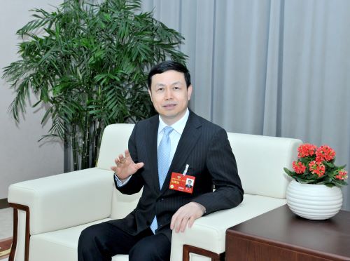 全国政协委员、中国移动董事长杨杰：普及中小学编程教育 培养新一代信息技术人才