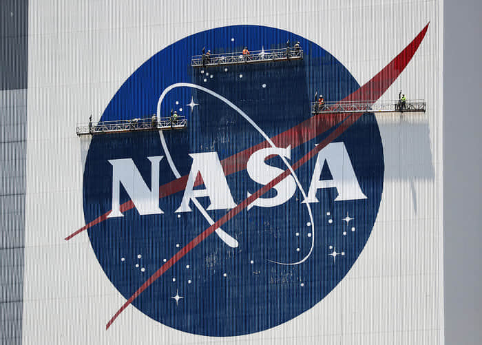 NASA与5家公司签订合同 开发月球着陆器概念