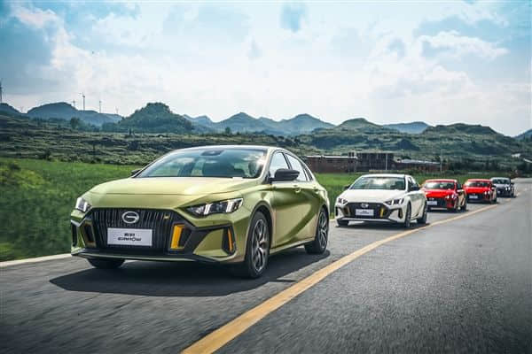 广汽传祺影豹火遍车圈：奔豹AMG、奥豹RS现身