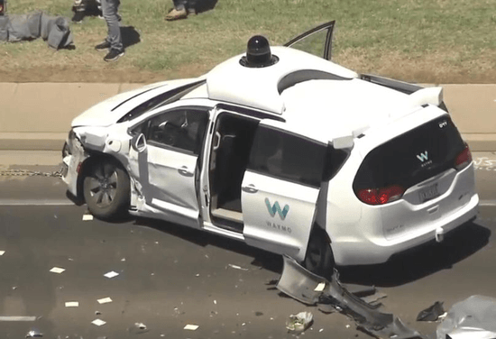 比亚迪的一件紧迫事：自动驾驶上车
