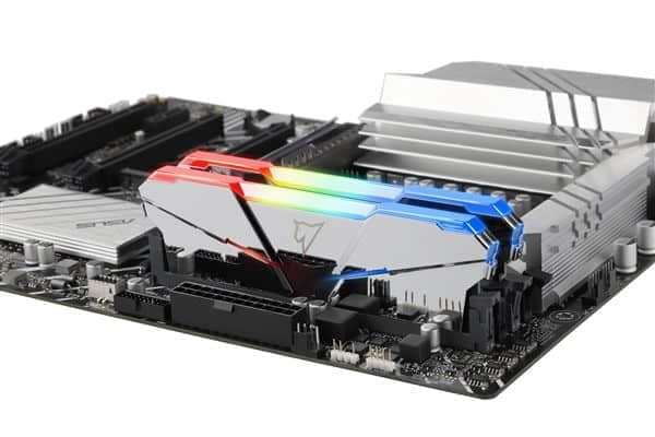 朗科发布绝影RGB DDR4限量版内存：国产长鑫颗粒