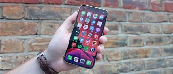 苹果iPhone搞环保不配充电器被罚款！联想陈劲发声
