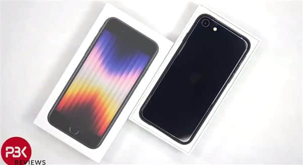苹果iPhone SE3首拆：电池、内存容量揭晓、基带属实缩水！