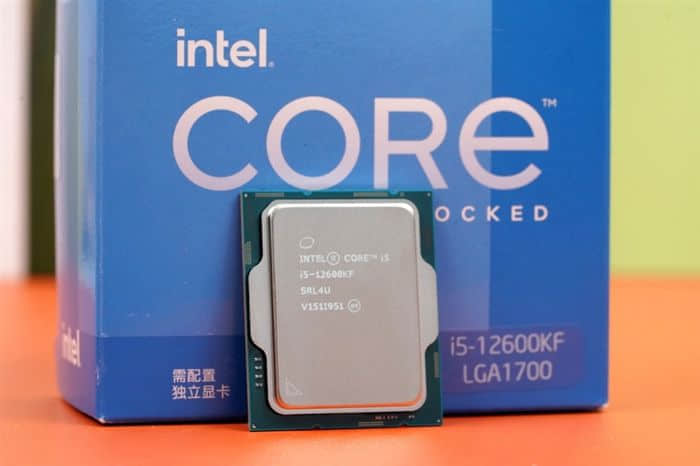 酷睿i5-12600KF VS.锐龙7 5800X：生产力、游戏性能全方位占优