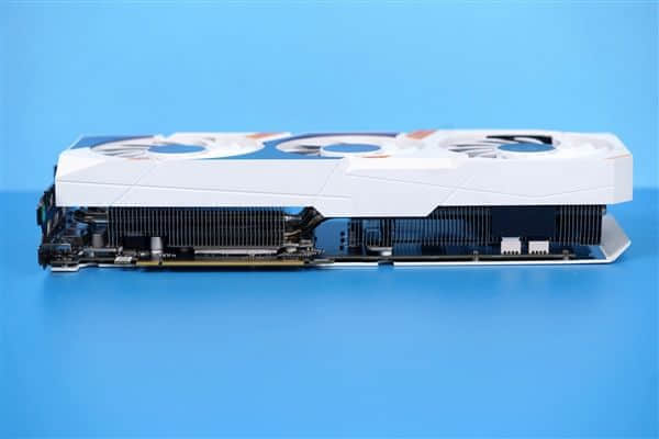 RTX 3060Ti加持 攀升ZERO剑客电脑主机图赏