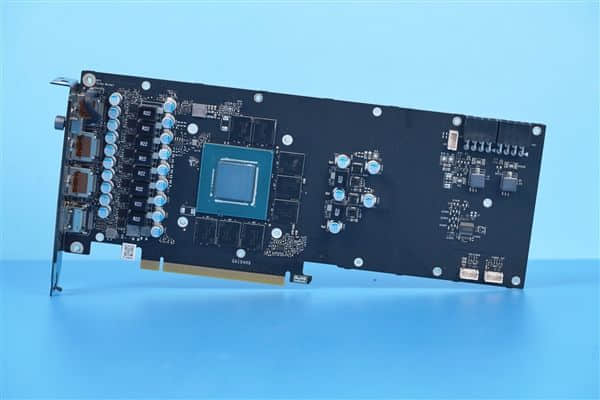RTX 3060Ti加持 攀升ZERO剑客电脑主机图赏