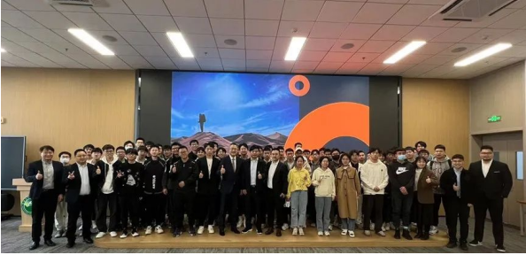 开放共享，协同发展 | 维谛技术（Vertiv）与华中科技大学能源学院签约合作