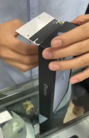 曝iPhone 13包装贴纸已被破解：华强北出品