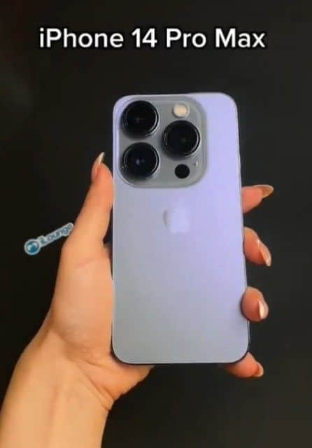 iPhone 14 Pro Max机模上手视频曝光：后置相机模组尺寸惊人