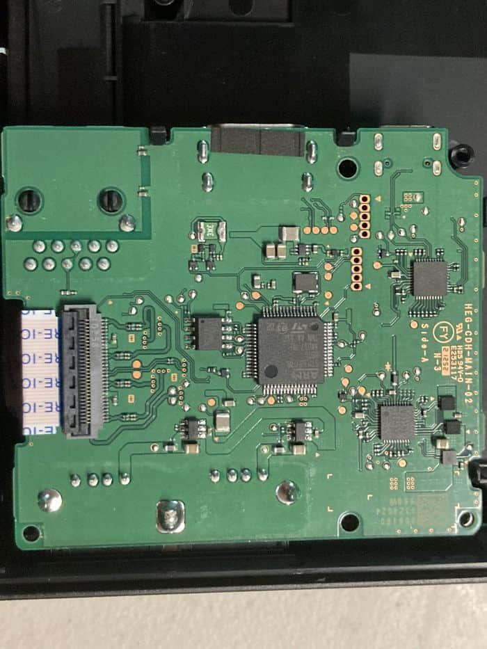 Switch OLED底座采用了能够以4K分辨率输出的芯片