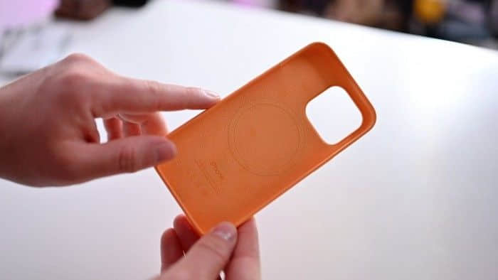 iPhone 13 Pro官方硅胶保护壳上手：8种颜色一起开箱